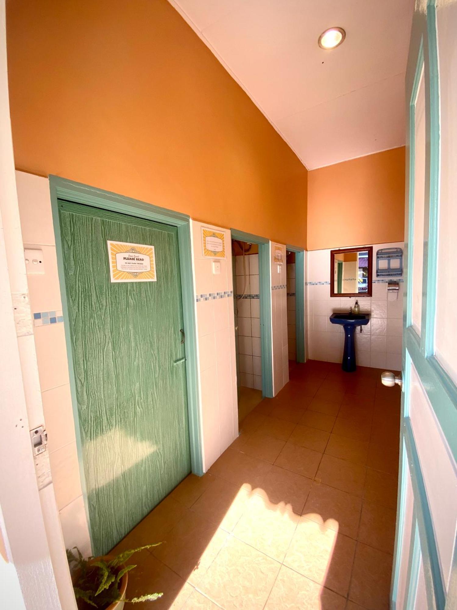 Soluna Guest House Pantai Cenang  Kültér fotó