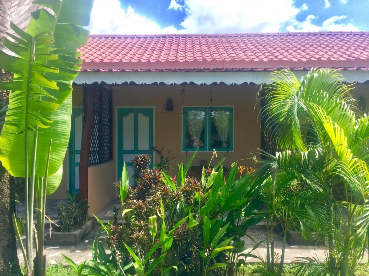 Soluna Guest House Pantai Cenang  Kültér fotó