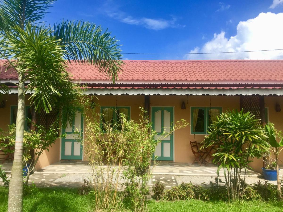 Soluna Guest House Pantai Cenang  Kültér fotó