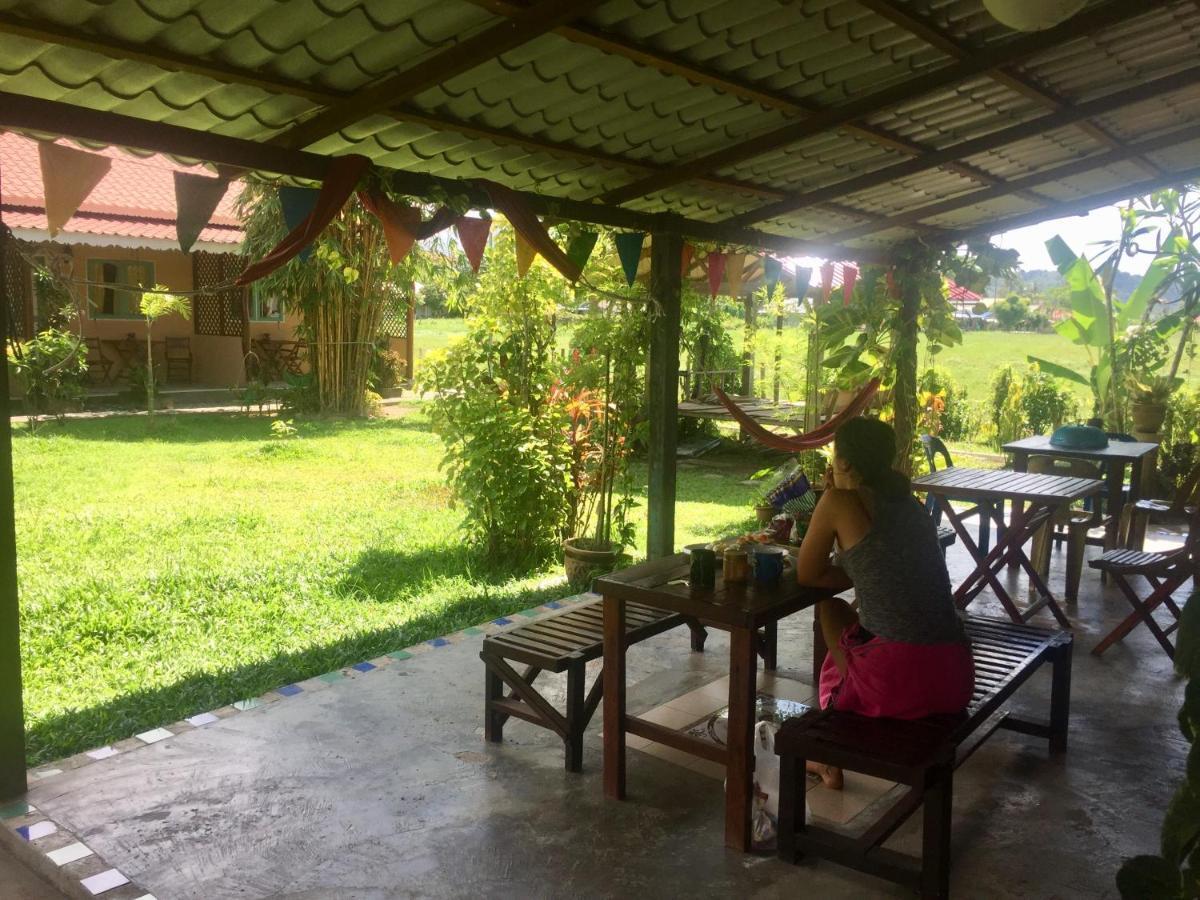 Soluna Guest House Pantai Cenang  Kültér fotó